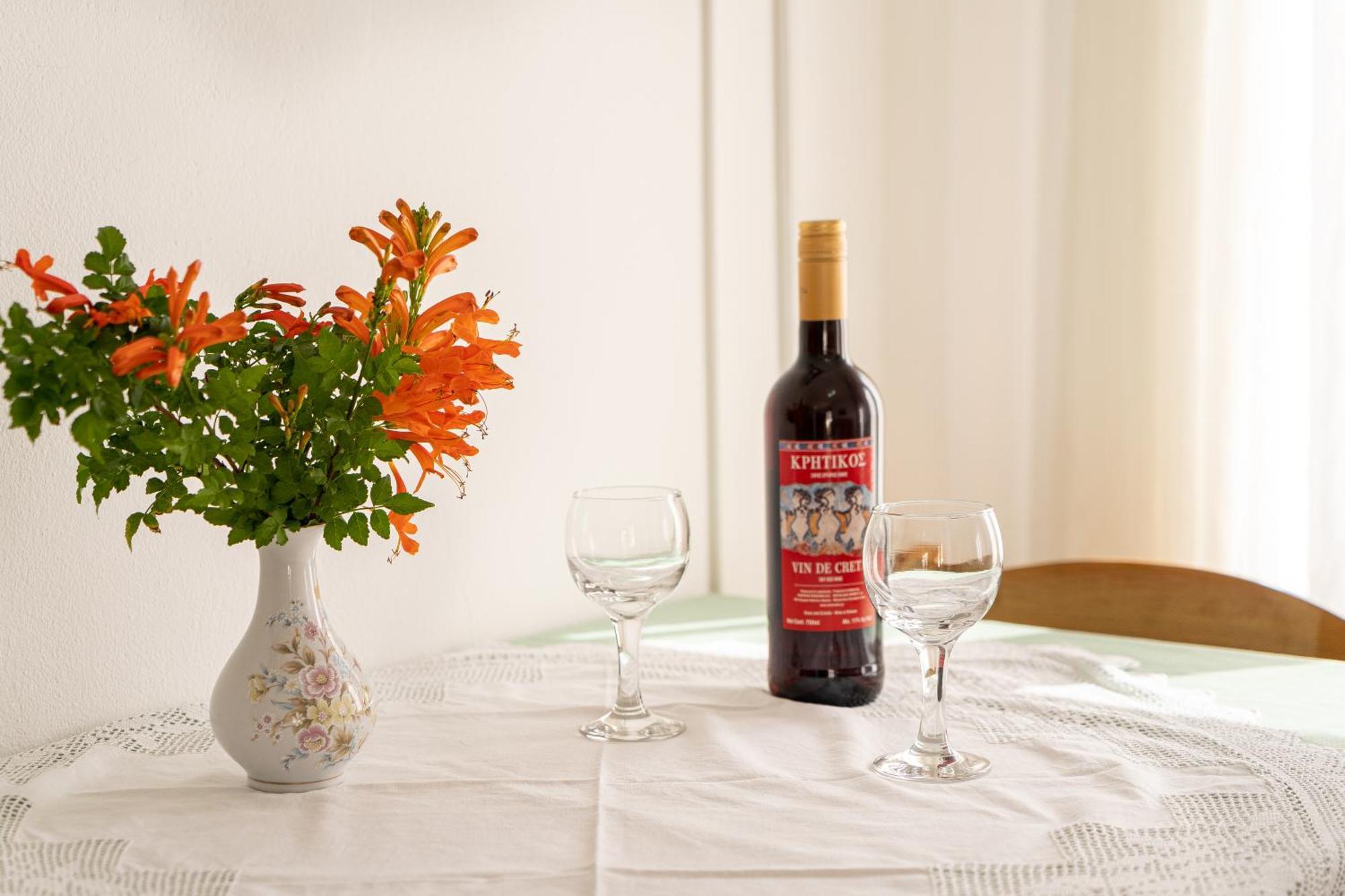 Akrotiri Apartments Makrýgialos 外观 照片