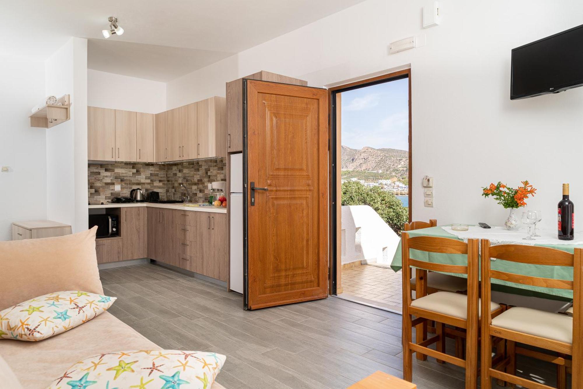 Akrotiri Apartments Makrýgialos 外观 照片