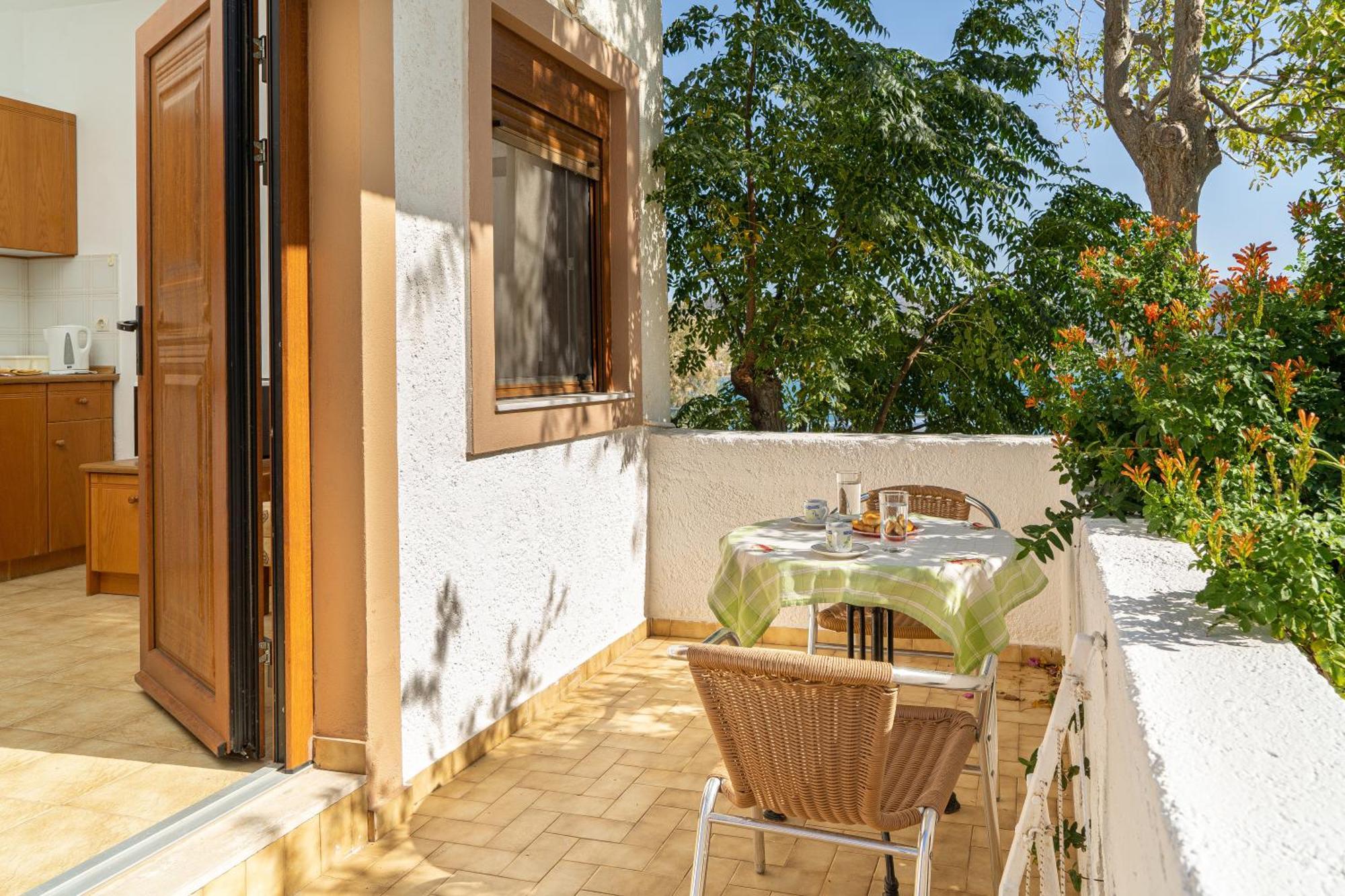 Akrotiri Apartments Makrýgialos 外观 照片